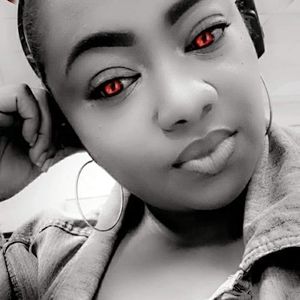 Meet your Posher, Monique